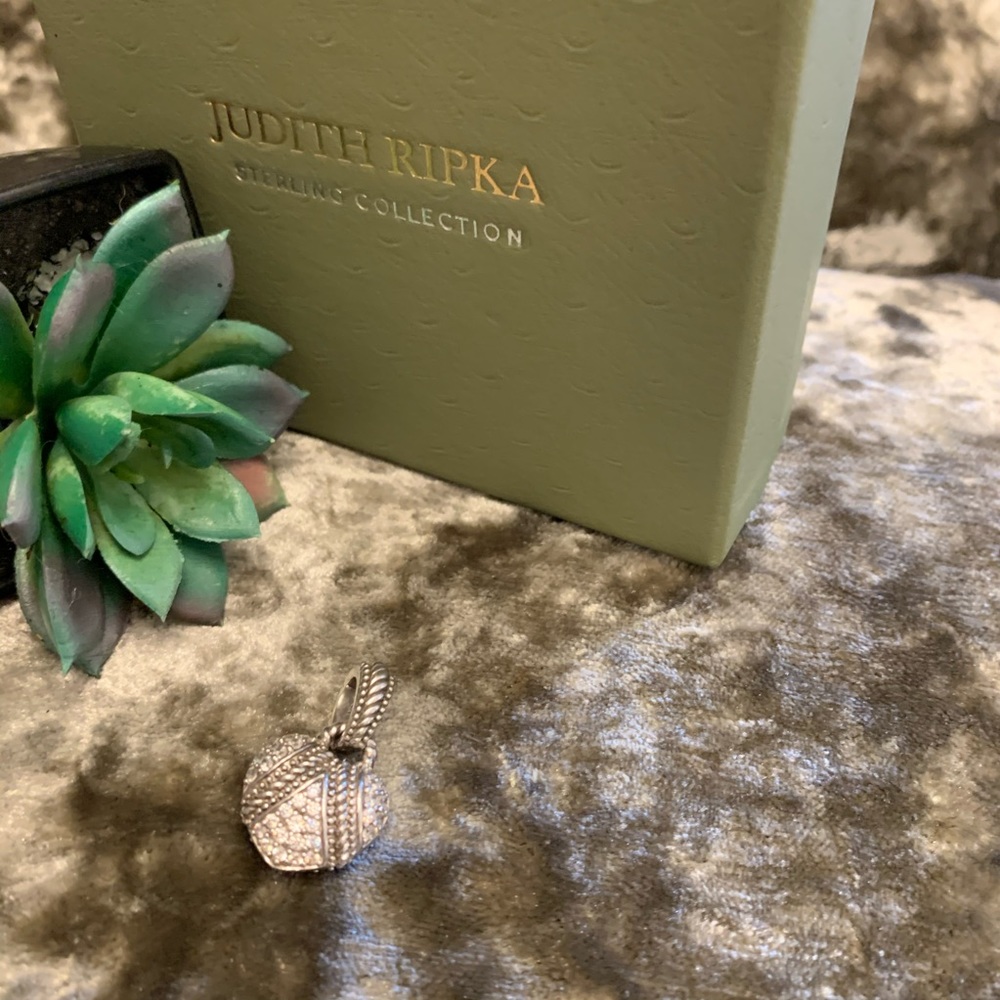 💗Judith Ripka heart enhancer pendant💗 - Picture 5 of 8